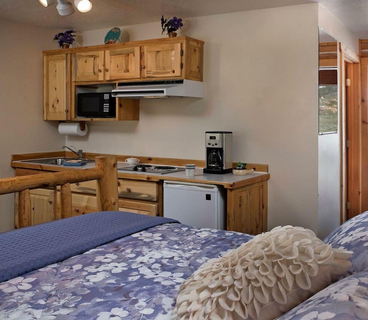 Redfish Riverside Inn Stanley Εξωτερικό φωτογραφία